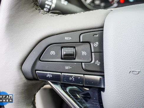 Used 2025 Cadillac XT6 Premium Luxury image 28