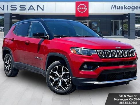 Used 2025 Jeep Compass Limited AWD/4WD image 1