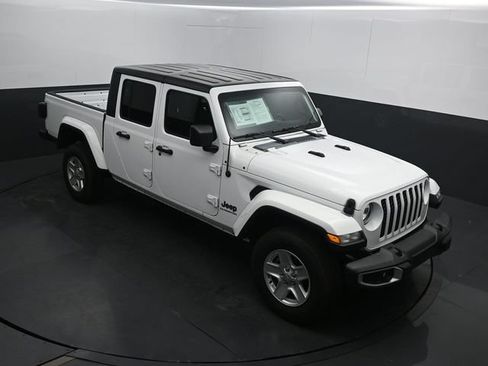 Used 2022 Jeep Gladiator Sport AWD/4WD image 49
