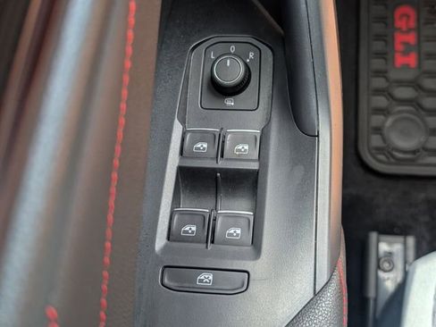Used 2024 Volkswagen Jetta GLI 40th Anniversary Edition FWD image 33