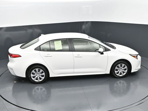 Used 2026 Toyota Corolla LE FWD image 33