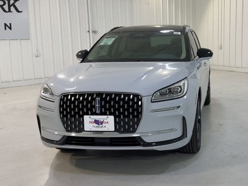 New 2026 Lincoln Corsair Grand Touring AWD/4WD image 4