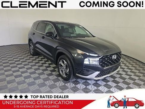Used 2022 Hyundai Santa Fe SE FWD image 2