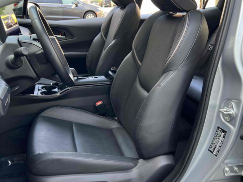 Used 2024 Toyota Prius XLE image 30