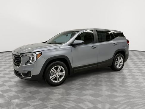 Used 2023 GMC Terrain SLE image 7