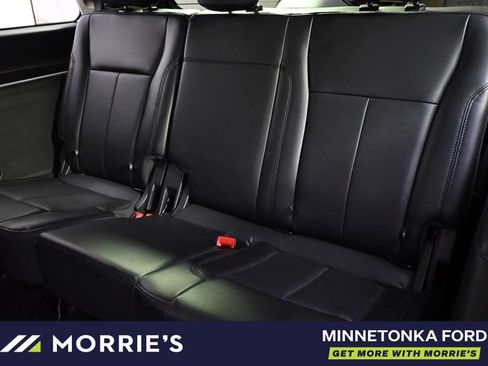 Used 2022 Ford Expedition XLT AWD/4WD image 22
