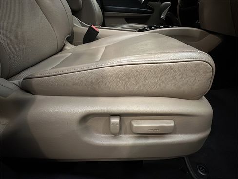 Certified 2017 Honda Ridgeline RTL-E image 17