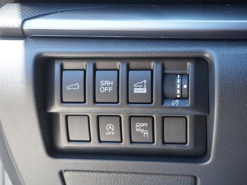 Used 2023 Subaru Forester Premium AWD/4WD image 18