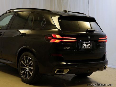 Used 2026 BMW X5 xDrive50e w/ M Sport Package AWD/4WD image 3