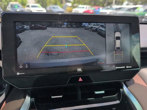 Used 2021 Toyota Venza Limited AWD/4WD image 18