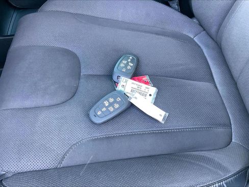 Used 2024 Hyundai Palisade Calligraphy image 15