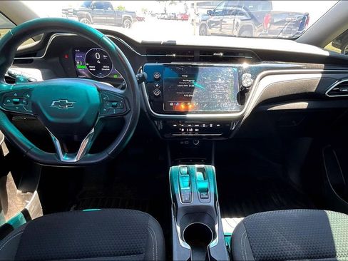 Used 2023 Chevrolet Bolt LT image 17