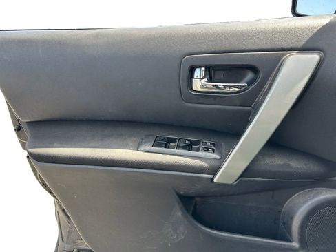 Used 2013 Nissan Rogue S w/ Special Edition Pkg AWD/4WD image 16