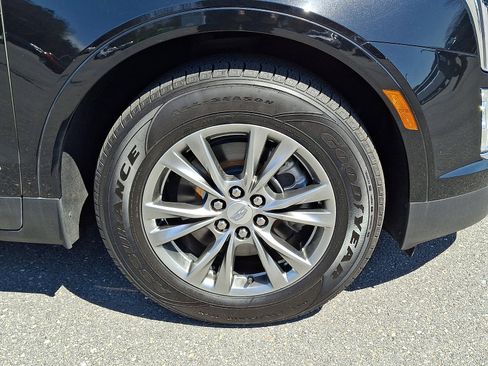 Used 2022 Cadillac XT5 Premium Luxury w/ LPO, Floor Liner Package AWD/4WD image 8