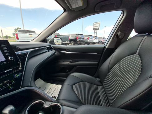 Used 2024 Toyota Camry SE FWD image 27