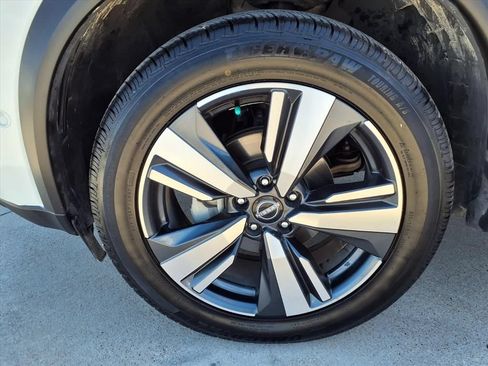Used 2023 Nissan Rogue SL w/ SL Premium Package FWD image 9
