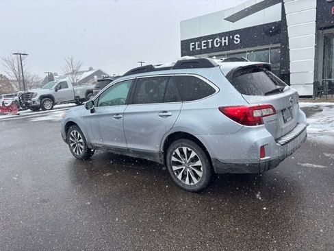 Used 2017 Subaru Outback 2.5i Limited image 9