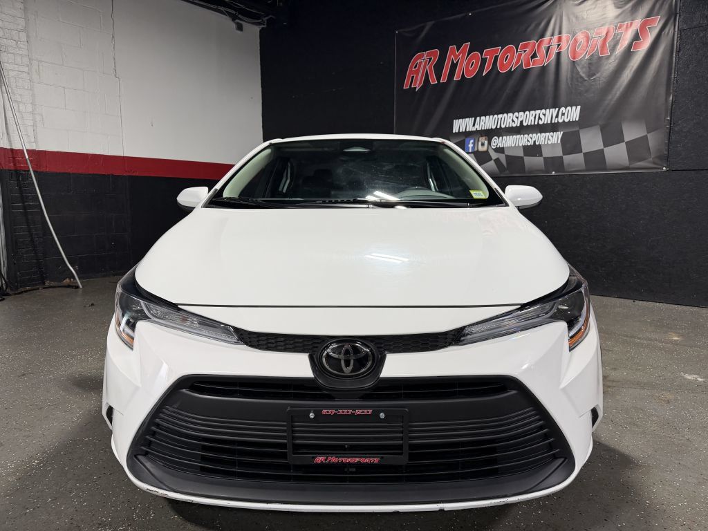 Used 2023 Toyota Corolla LE FWD image 8
