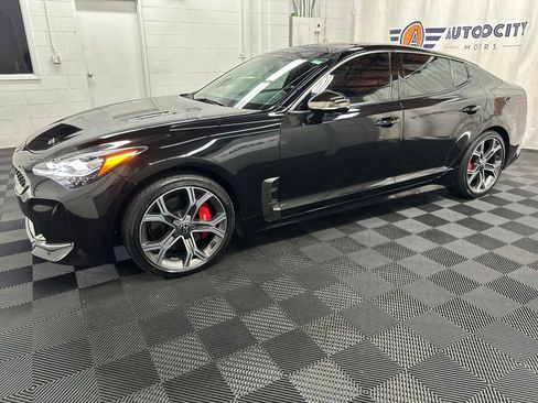 Used 2020 Kia Stinger GT1 AWD/4WD image 5
