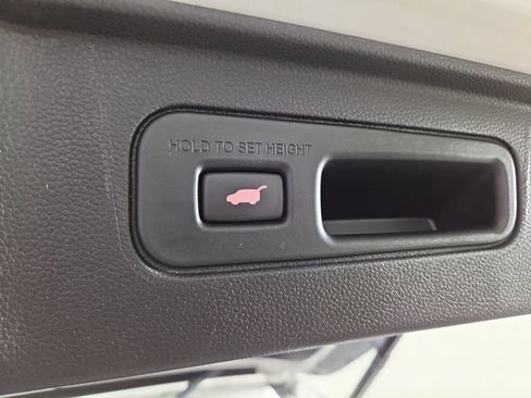 Used 2024 Honda Pilot EX-L image 33