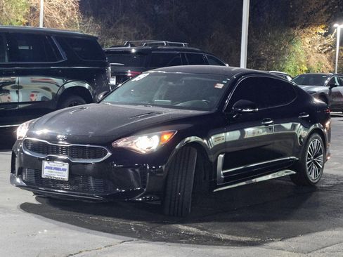 Used 2019 Kia Stinger image 4