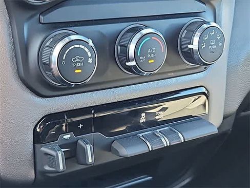 Used 2024 RAM 2500 Big Horn w/ Bed Utility Group image 23