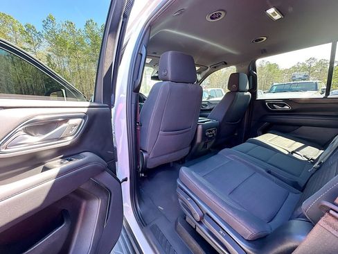 Used 2023 Chevrolet Tahoe LS image 17