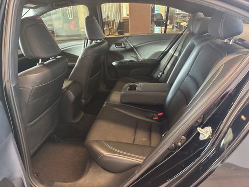 Used 2016 Honda Accord Sport image 10