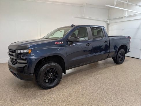 Used 2019 Chevrolet Silverado 1500 LT Trail Boss AWD/4WD image 1