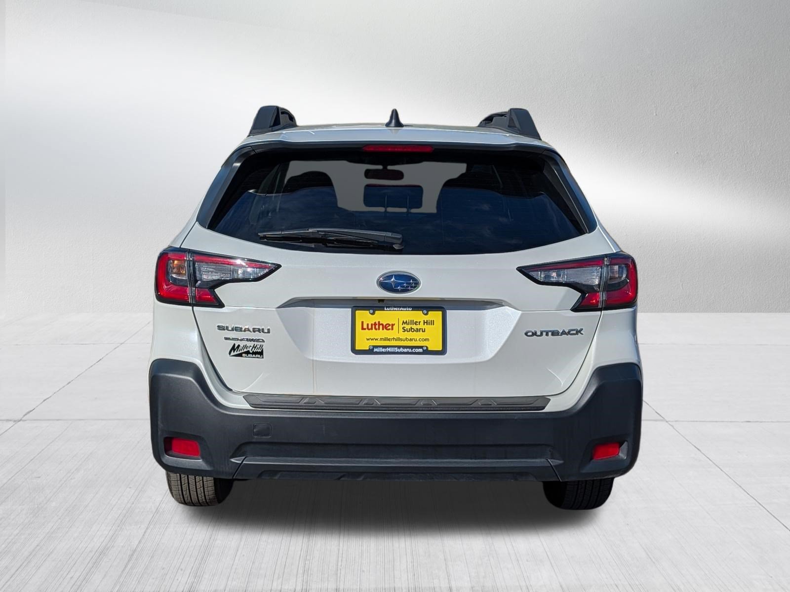 Used 2025 Subaru Outback Premium AWD/4WD image 6