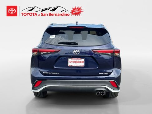 Certified 2024 Toyota Highlander XSE image 4