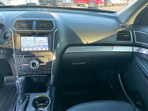 Used 2018 Ford Explorer Sport w/ Equipment Group 401A image 20