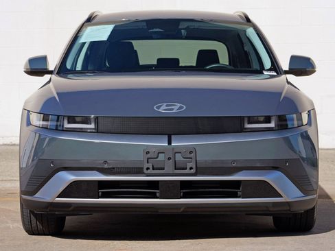 Used 2025 Hyundai Ioniq 5 SEL image 6