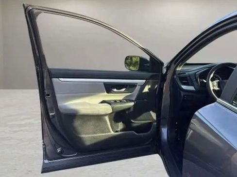 Used 2017 Honda CR-V LX image 18