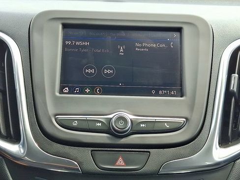 Used 2020 Chevrolet Equinox LT AWD/4WD image 17