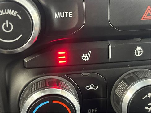 Used 2020 RAM 1500 Sport w/ Level 2 Equipment Group AWD/4WD image 43
