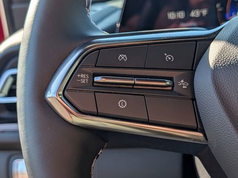 Used 2026 Chevrolet Traverse Z71 w/ Driver Confidence Package image 31