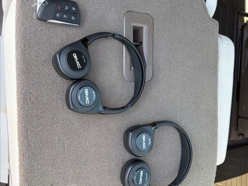 Used 2021 GMC Yukon XL Denali image 22