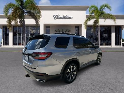 Used 2023 Honda Pilot Touring image 14