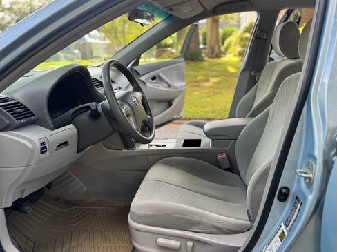 Used 2009 Toyota Camry LE image 10