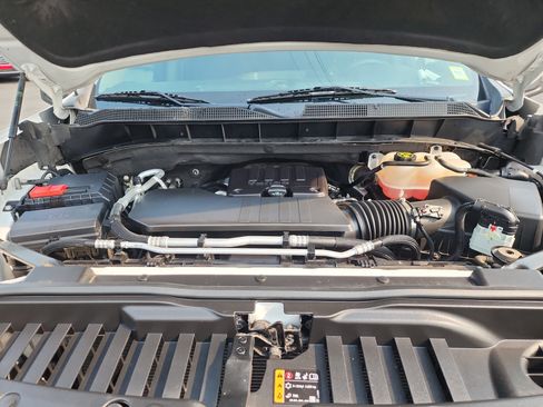 Certified 2023 Chevrolet Silverado 1500 Custom AWD/4WD image 32
