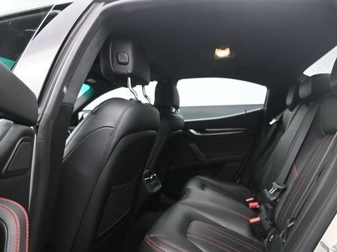 Used 2015 Maserati Ghibli S Q4 AWD/4WD image 10