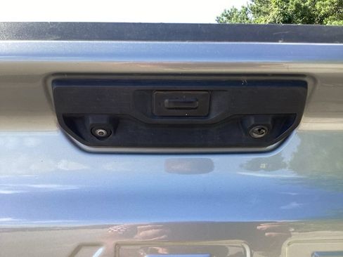 Used 2023 Chevrolet Silverado 1500 Custom AWD/4WD image 17
