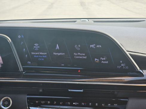 Used 2023 Cadillac Escalade Premium Luxury w/ LPO, Radiant Package image 38