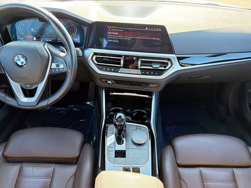 Used 2019 BMW 330i Sedan w/ Premium Package image 21