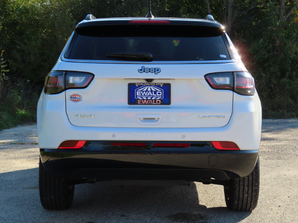 Used 2025 Jeep Compass Limited w/ Elite Group AWD/4WD image 20