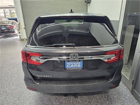 Used 2018 Honda Odyssey EX-L image 4