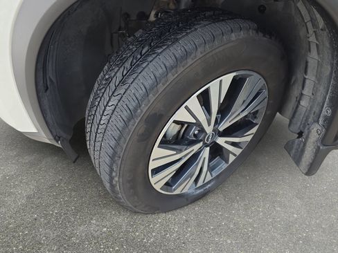 Used 2023 Nissan Rogue SV FWD image 29