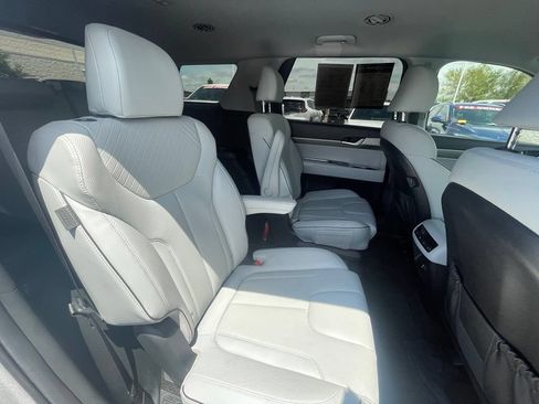 Used 2025 Hyundai Palisade SEL FWD image 25