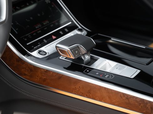 New 2026 Audi A8 L 3.0T AWD/4WD image 19